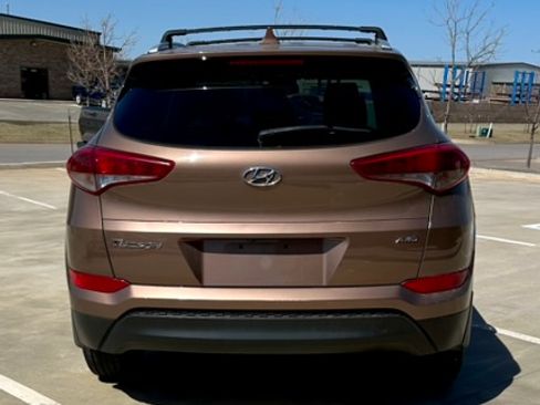 Used 2017 Hyundai Tucson SE Plus image 8