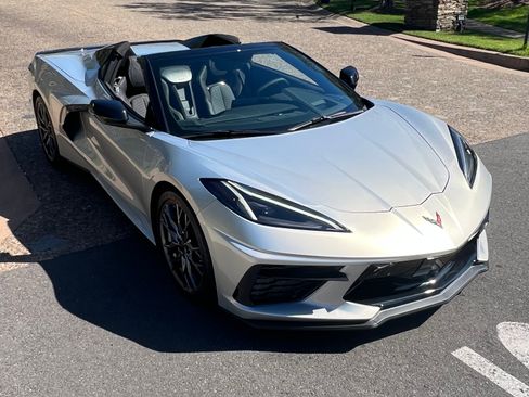 Used 2023 Chevrolet Corvette Stingray Preferred Conv w/ Z51 Performance Package RWD image 5