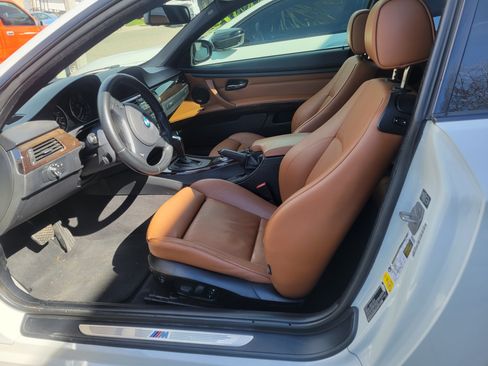 Used 2013 BMW 328i Coupe image 2