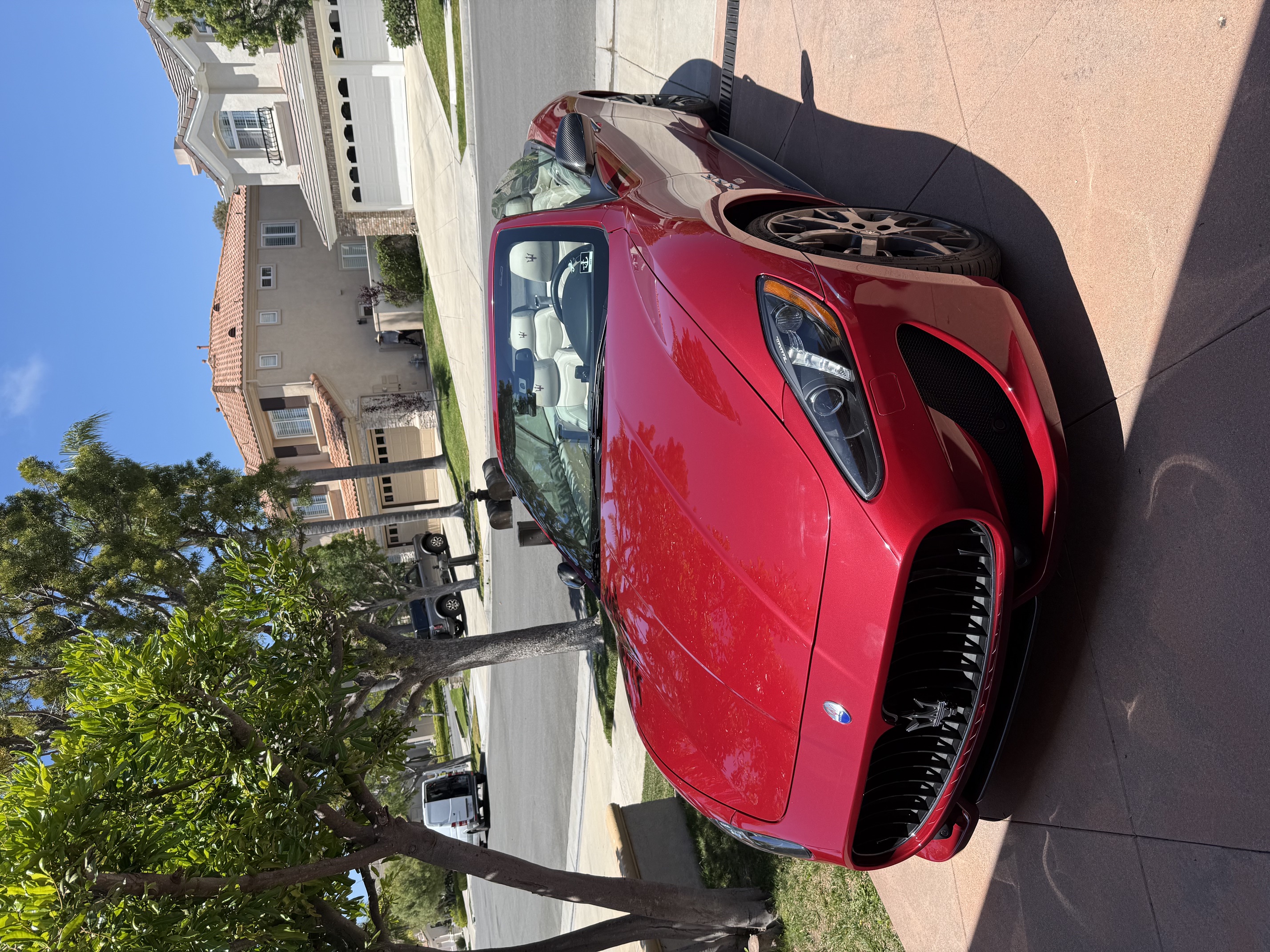 Used 2013 Maserati GranTurismo Sport RWD image 1