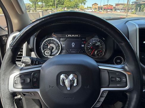 Used 2019 RAM 1500 Big Horn AWD/4WD image 8