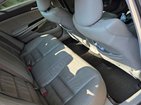 Used 2009 Honda Accord EX-L image 6