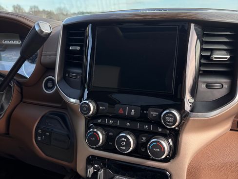 Used 2019 RAM 2500 Laramie image 9