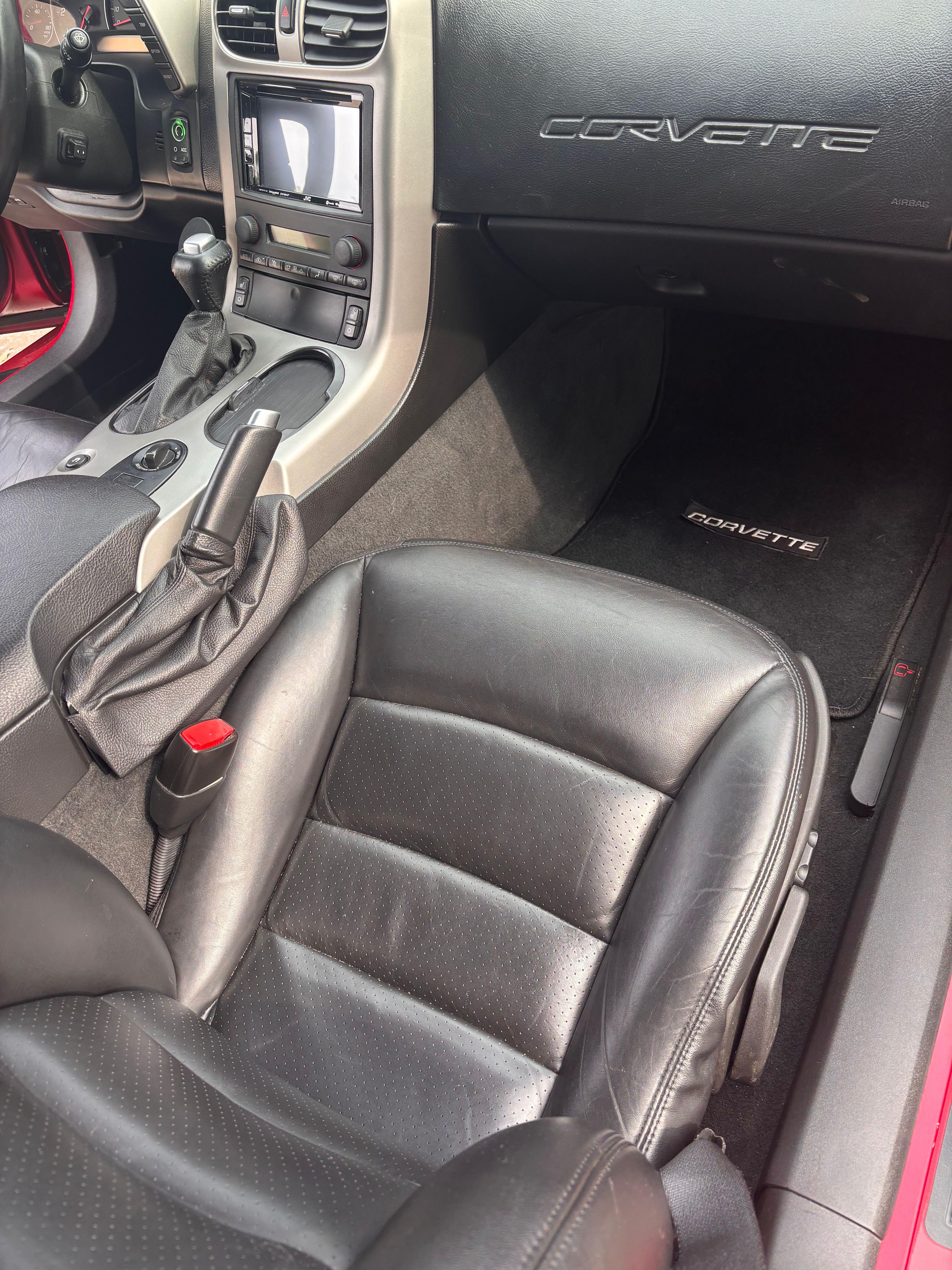 Used 2005 Chevrolet Corvette Coupe w/ Preferred Equipment Group RWD image 14