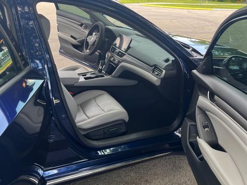 Used 2019 Honda Accord EX-L image 16