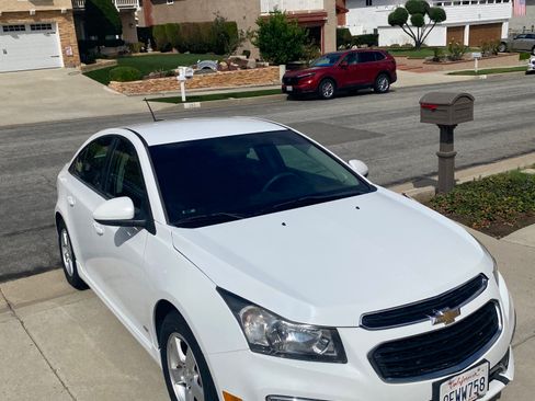Used 2016 Chevrolet Cruze LT w/ RS Package FWD image 1