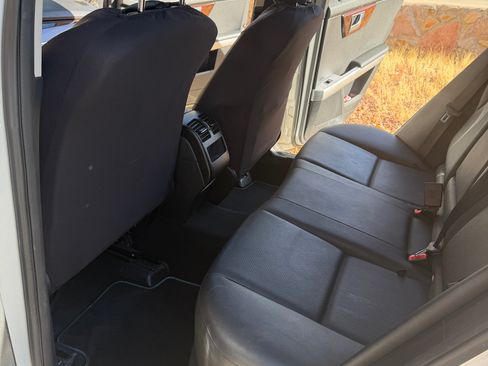 Used 2010 Mercedes-Benz GLK 350 4MATIC image 8