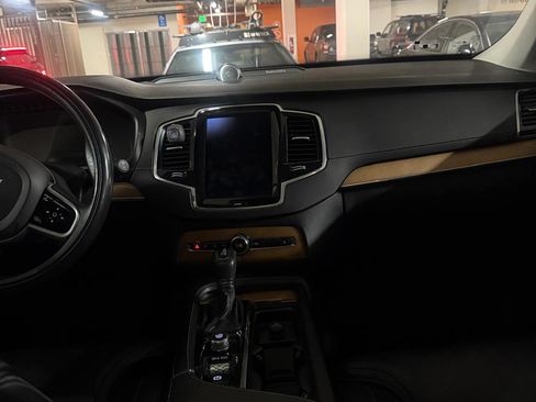 Used 2018 Volvo XC90 T6 Inscription w/ Convenience Package image 9