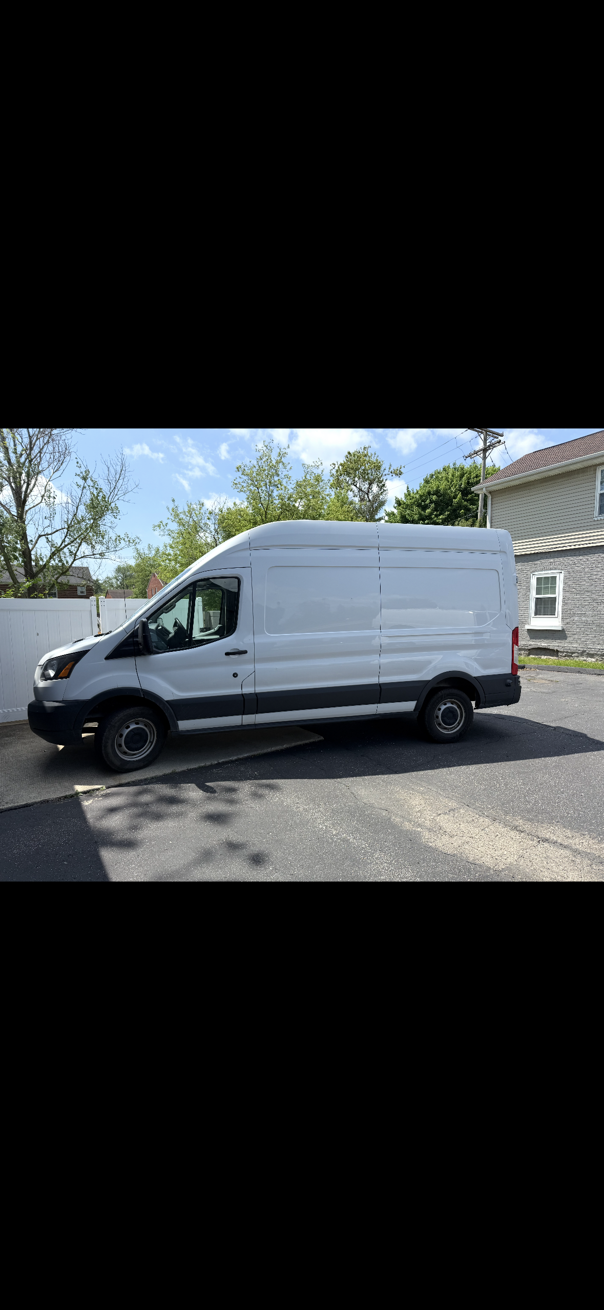 Used 2018 Ford Transit 250 148 High Roof RWD image 3