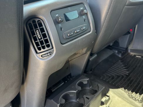 Used 2006 GMC Sierra 2500 SLE w/ Onstar Plus Package image 12