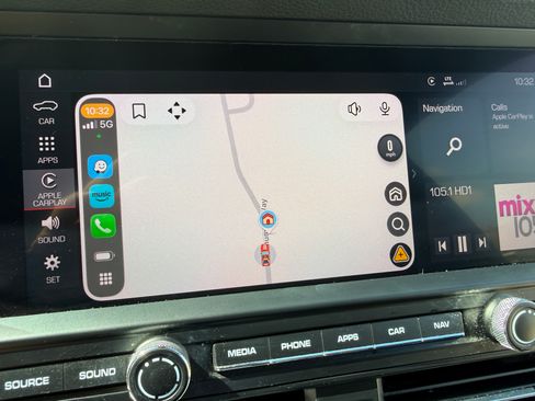 Used 2019 Porsche Macan AWD/4WD image 11