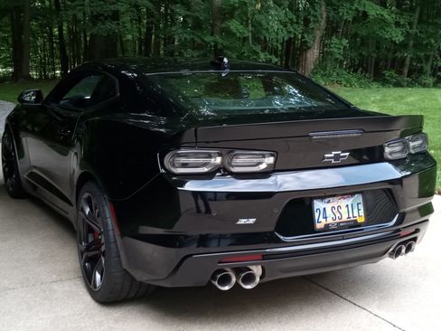 Used 2024 Chevrolet Camaro SS image 8