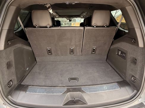 Used 2021 Cadillac Escalade Sport Platinum image 6