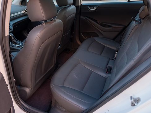 Used 2020 Hyundai Ioniq Limited image 14