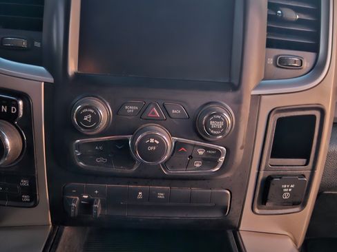 Used 2015 RAM 1500 Big Horn image 19