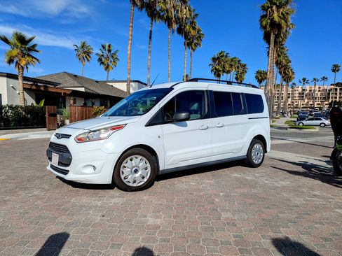 Used 2014 Ford Transit Connect XLT image 6