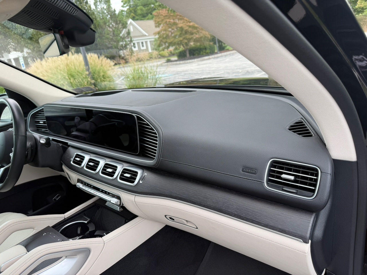Used 2023 Mercedes-Benz GLS 450 4MATIC image 23
