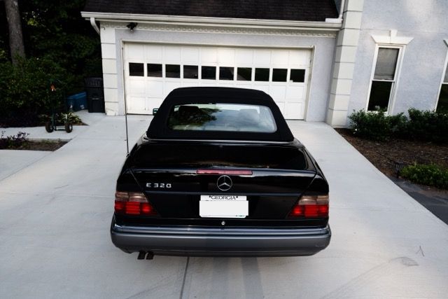 Used 1995 Mercedes-Benz E 320 Convertible image 5