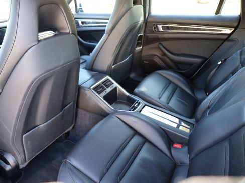 Used 2017 Porsche Panamera 4S image 14