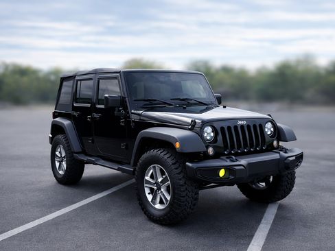 Used 2015 Jeep Wrangler Unlimited Sport w/ Max Tow Package image 1