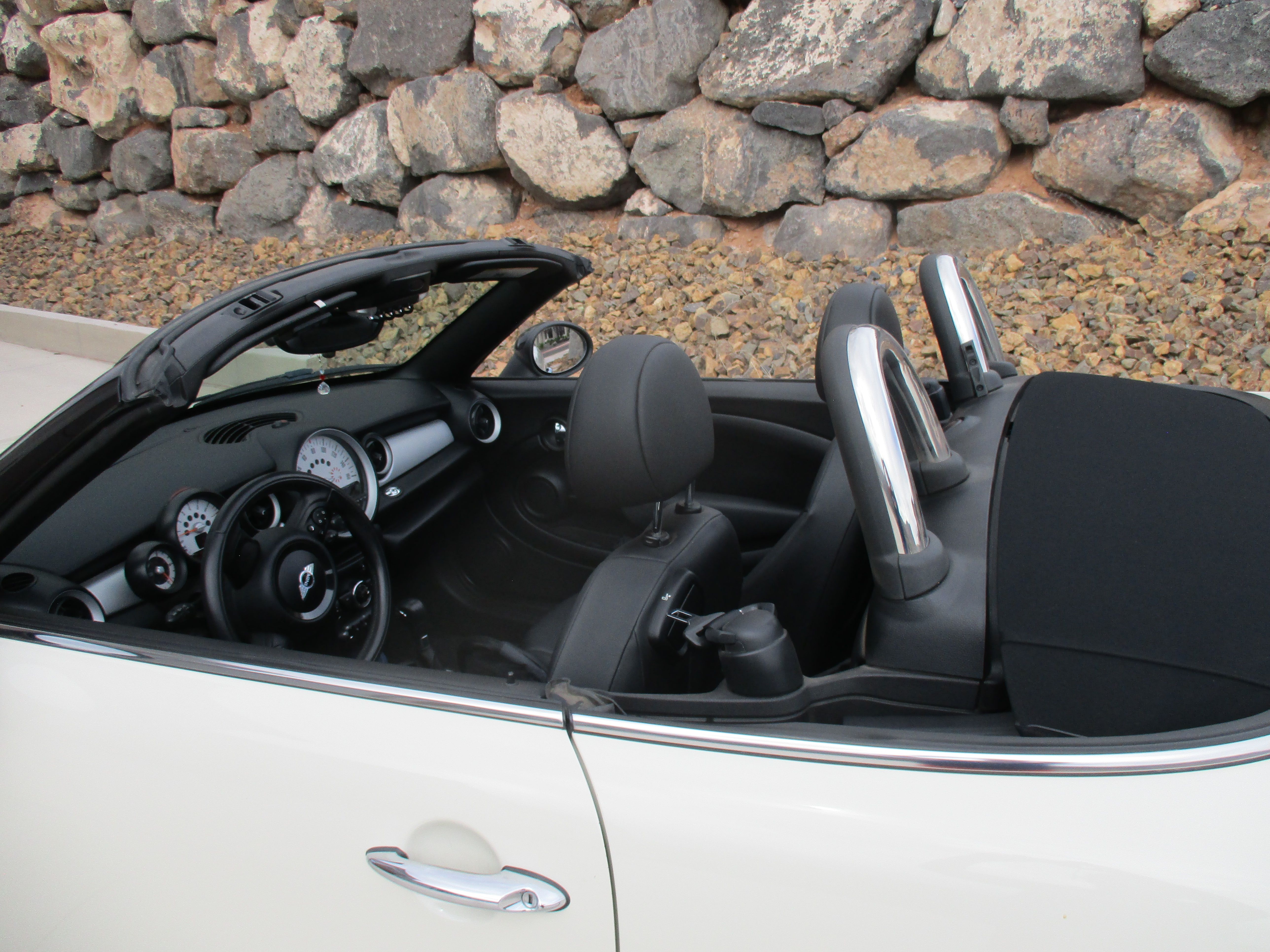 Used 2013 MINI Cooper Roadster FWD image 10