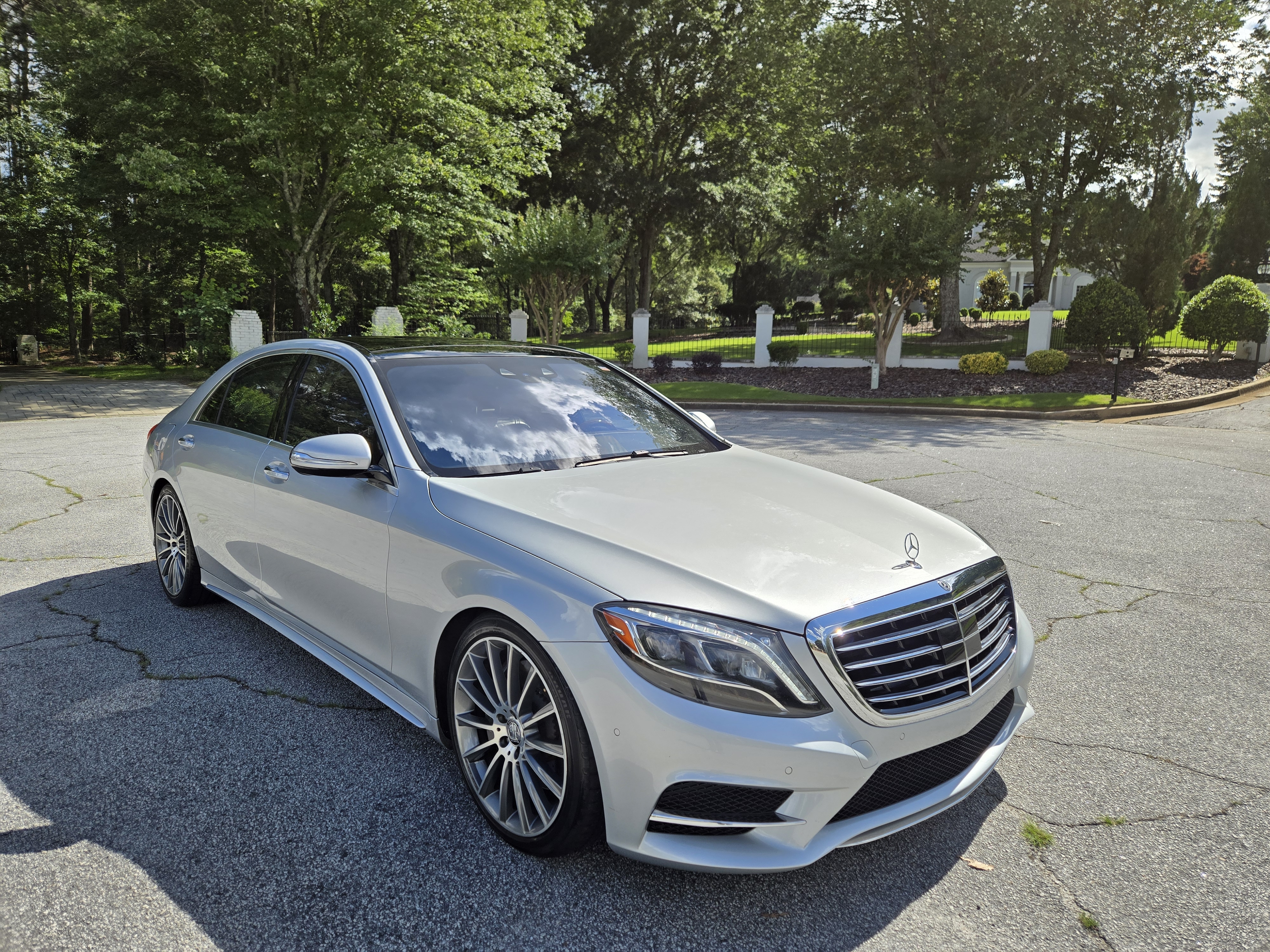 Used 2014 Mercedes-Benz S 550 Sedan image 2