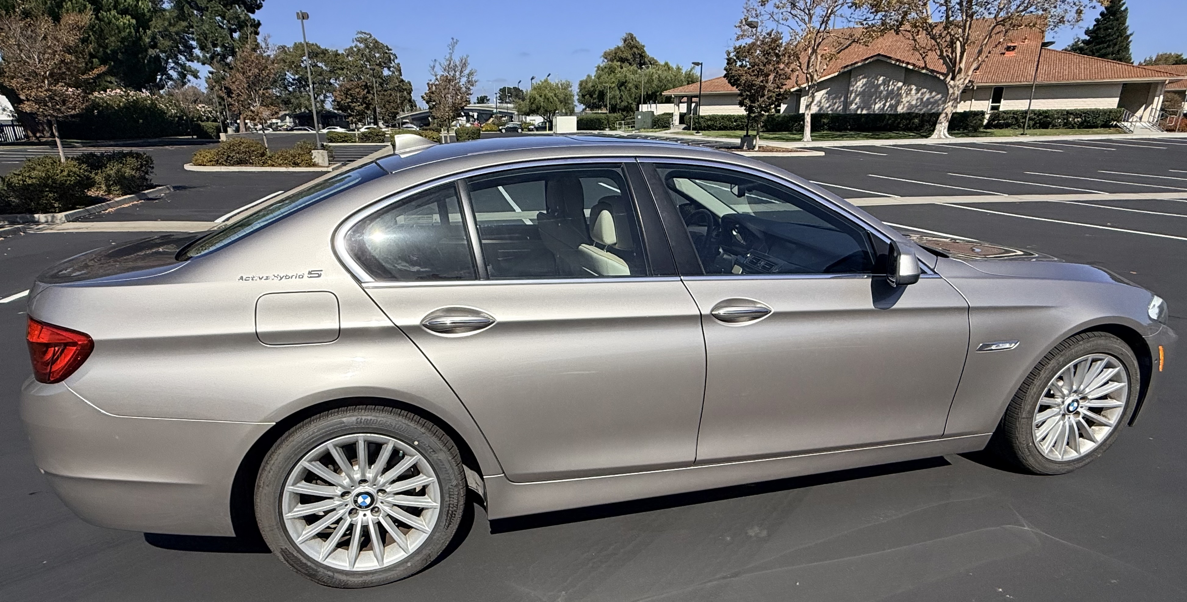 Used 2013 BMW ActiveHybrid 5 RWD image 16