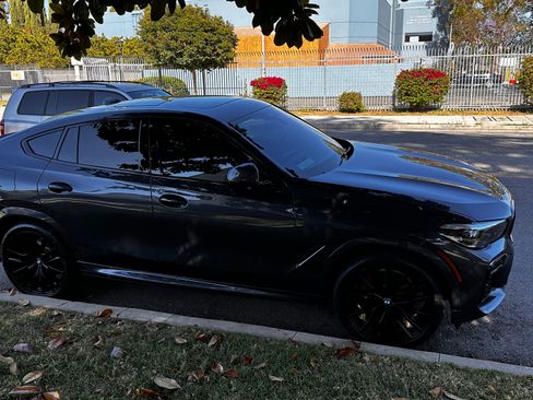 Used 2022 BMW X6 xDrive40i w/ M Sport Package AWD/4WD image 9