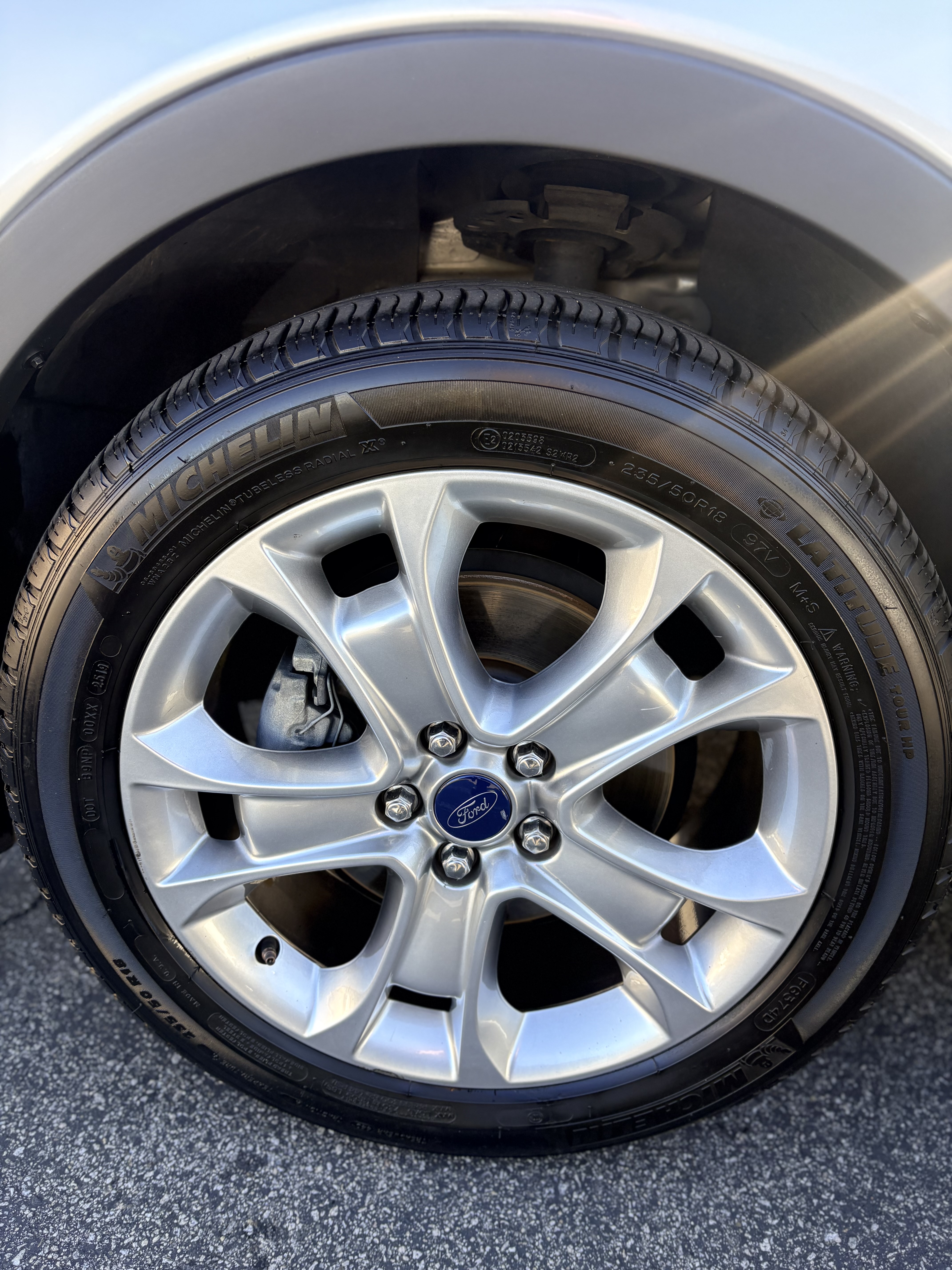 Used 2016 Ford Escape Titanium FWD image 4