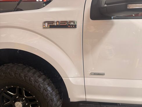 Used 2015 Ford F150 XLT w/ Equipment Group 301A Mid image 4