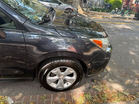 Used 2016 Subaru Forester 2.5i Premium w/ Popular Package #2 AWD/4WD image 5