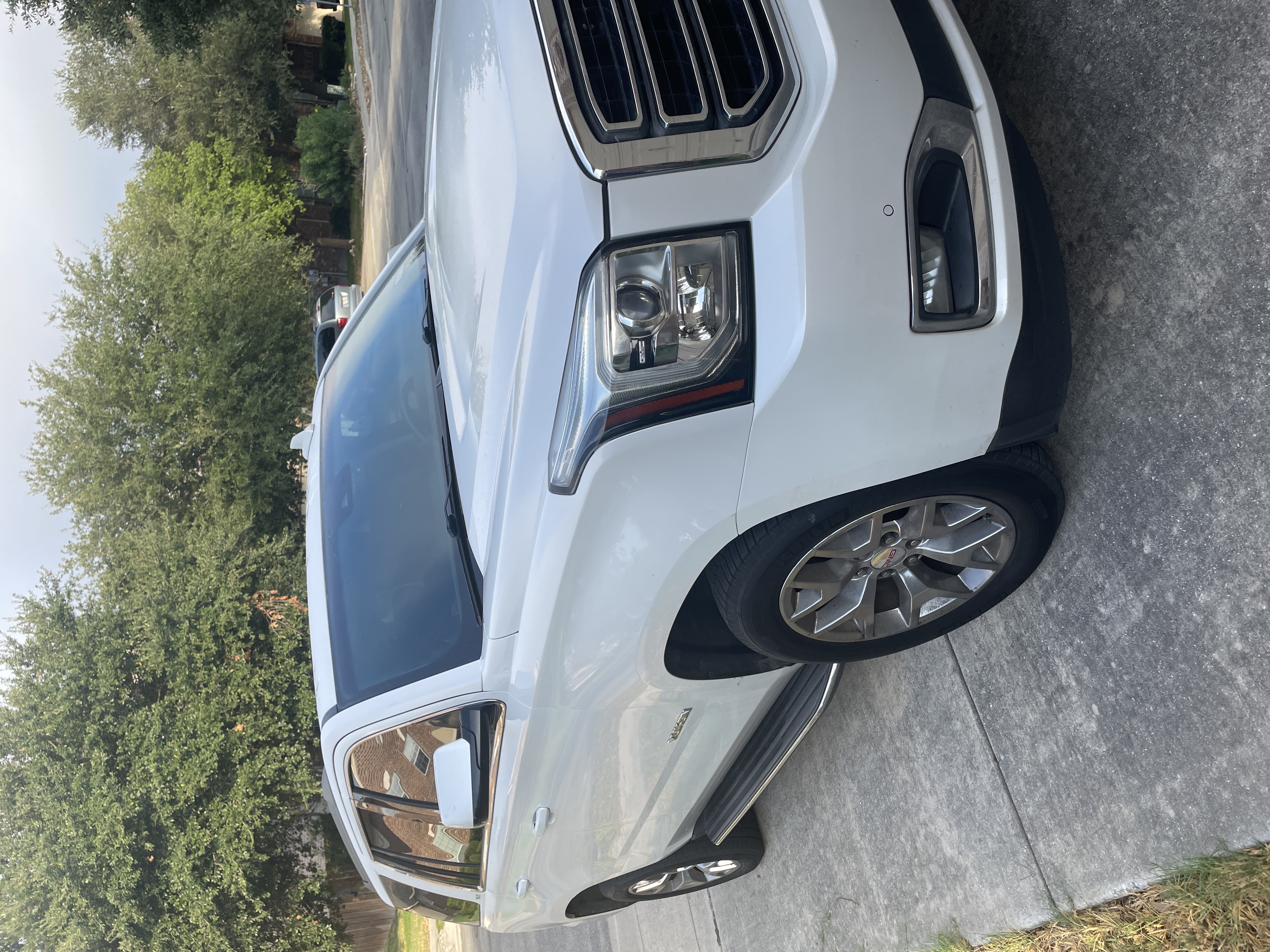Used 2018 GMC Yukon SLT w/ Open Road Package RWD image 2