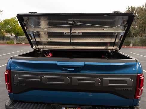 Used 2019 Ford F150 Raptor image 15