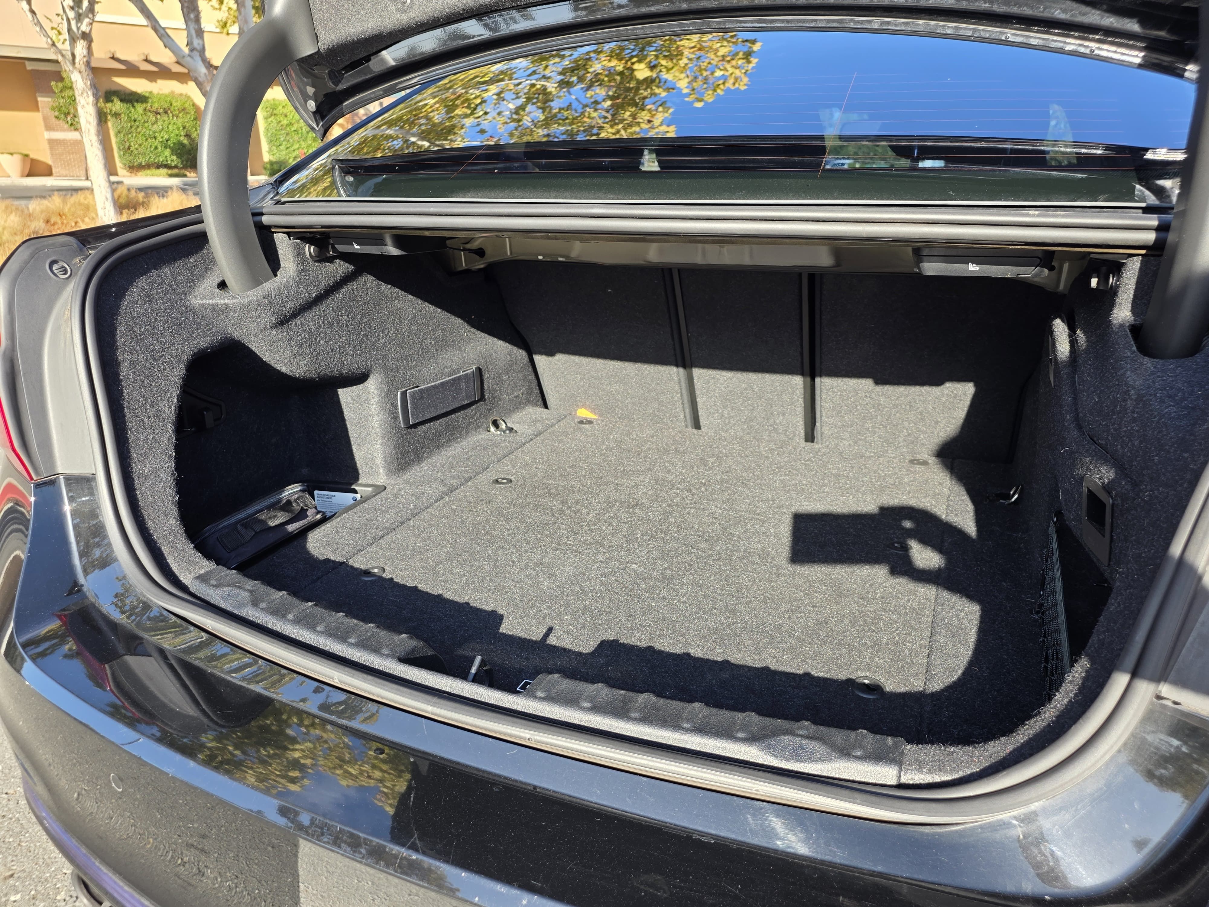Used 2018 BMW 330e RWD image 16