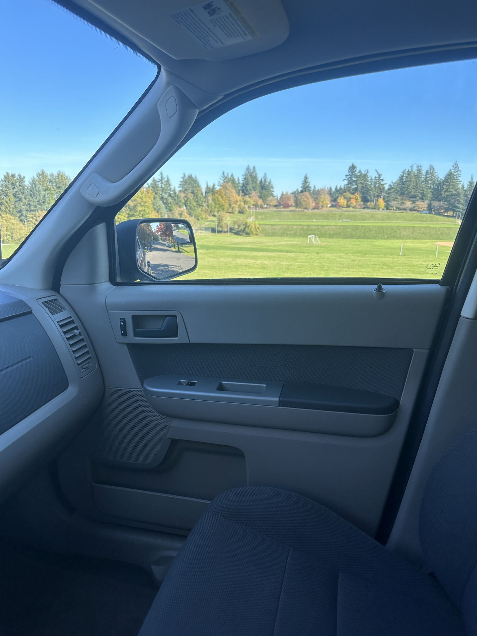 Used 2010 Ford Escape 4WD Hybrid image 13