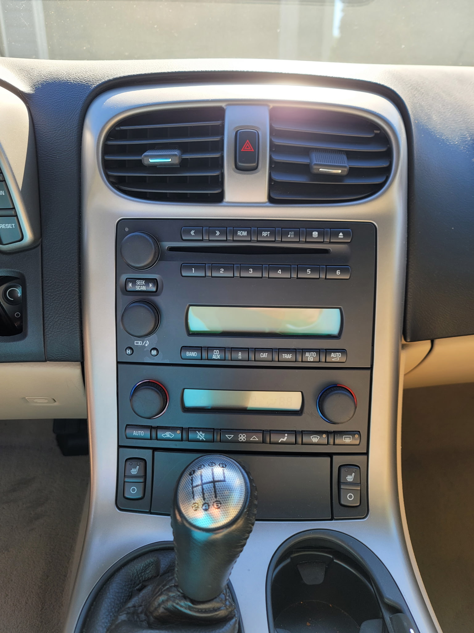 Used 2005 Chevrolet Corvette Coupe w/ Preferred Equipment Group RWD image 15