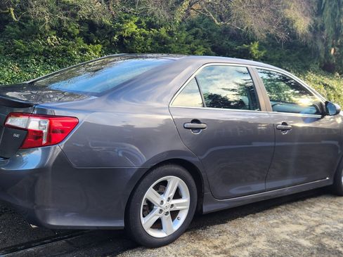 Used 2012 Toyota Camry SE image 14