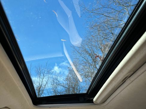 Used 2008 Mitsubishi Outlander XLS image 14