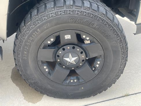 Used 2006 Chevrolet Silverado 2500 LT w/ Onstar Plus Package RWD image 20