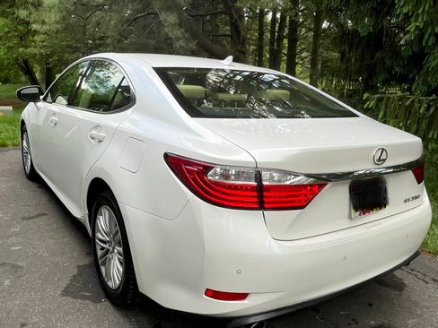 Used 2014 Lexus ES 350 image 4