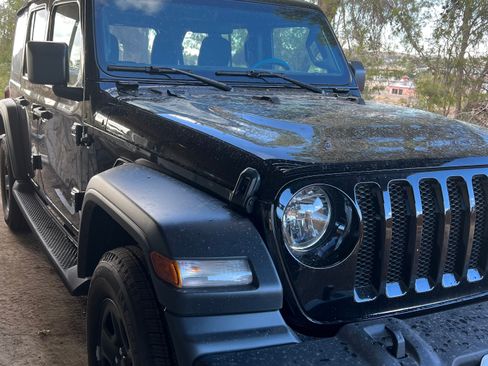 Used 2022 Jeep Wrangler Unlimited Sport image 5