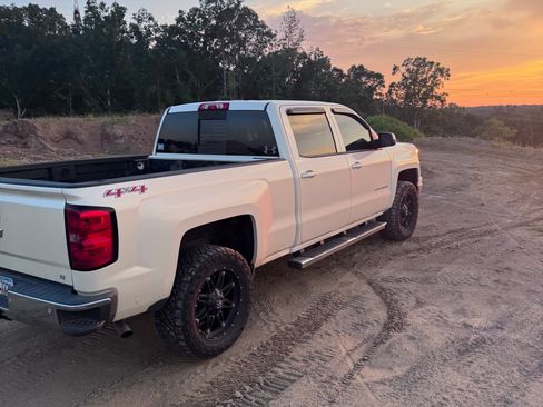 Used 2014 Chevrolet Silverado 1500 LT w/ LT Convenience Package image 4