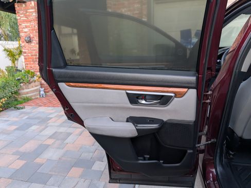 Used 2017 Honda CR-V EX image 9