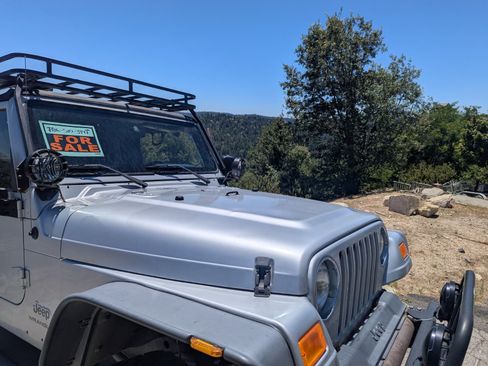 Used 2005 Jeep Wrangler SE AWD/4WD image 2
