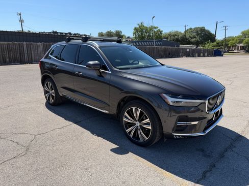 Used 2022 Volvo XC60 B5 Inscription w/ Advanced Package image 1