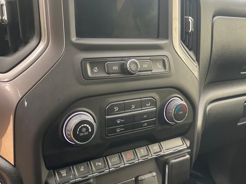 Used 2024 Chevrolet Silverado 3500 W/T RWD image 14