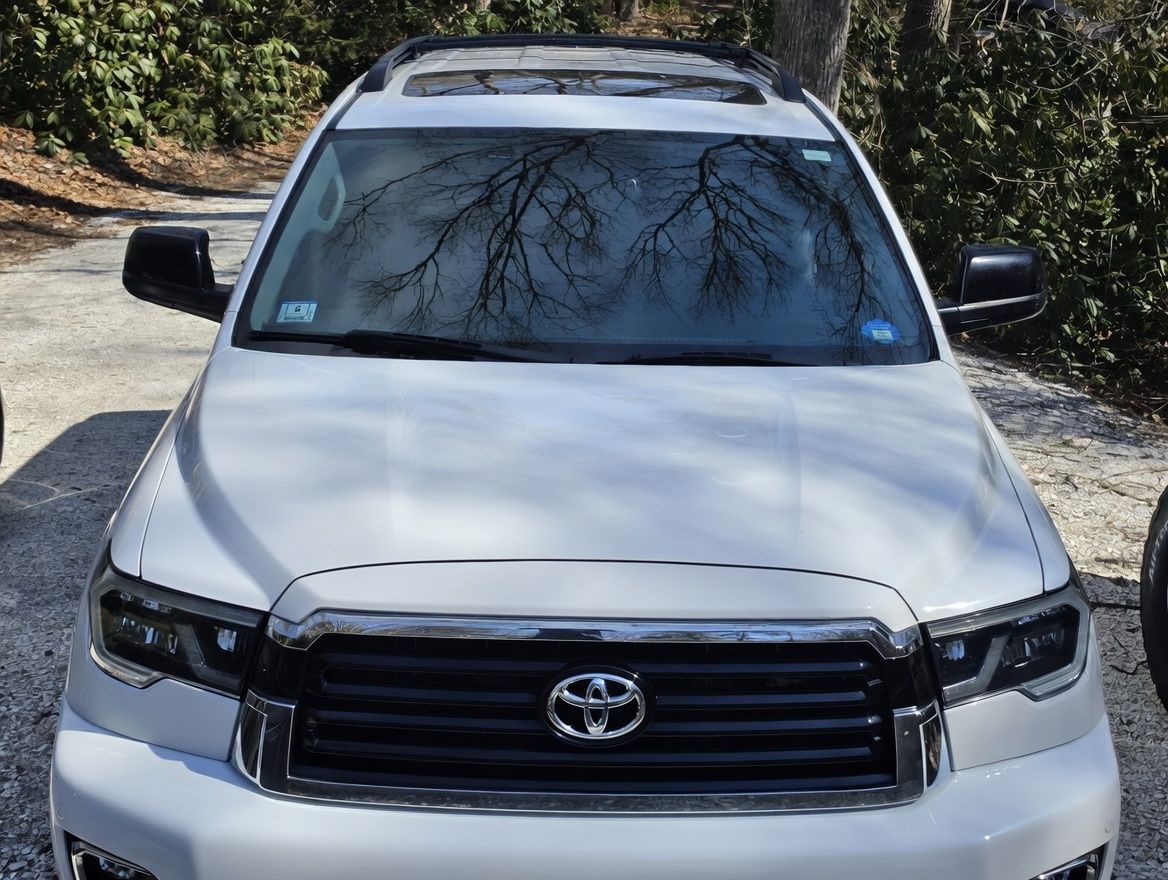 Used 2019 Toyota Sequoia TRD Sport w/ TRD Sport Premium Package AWD/4WD image 5