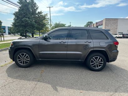 Used 2017 Jeep Grand Cherokee Altitude