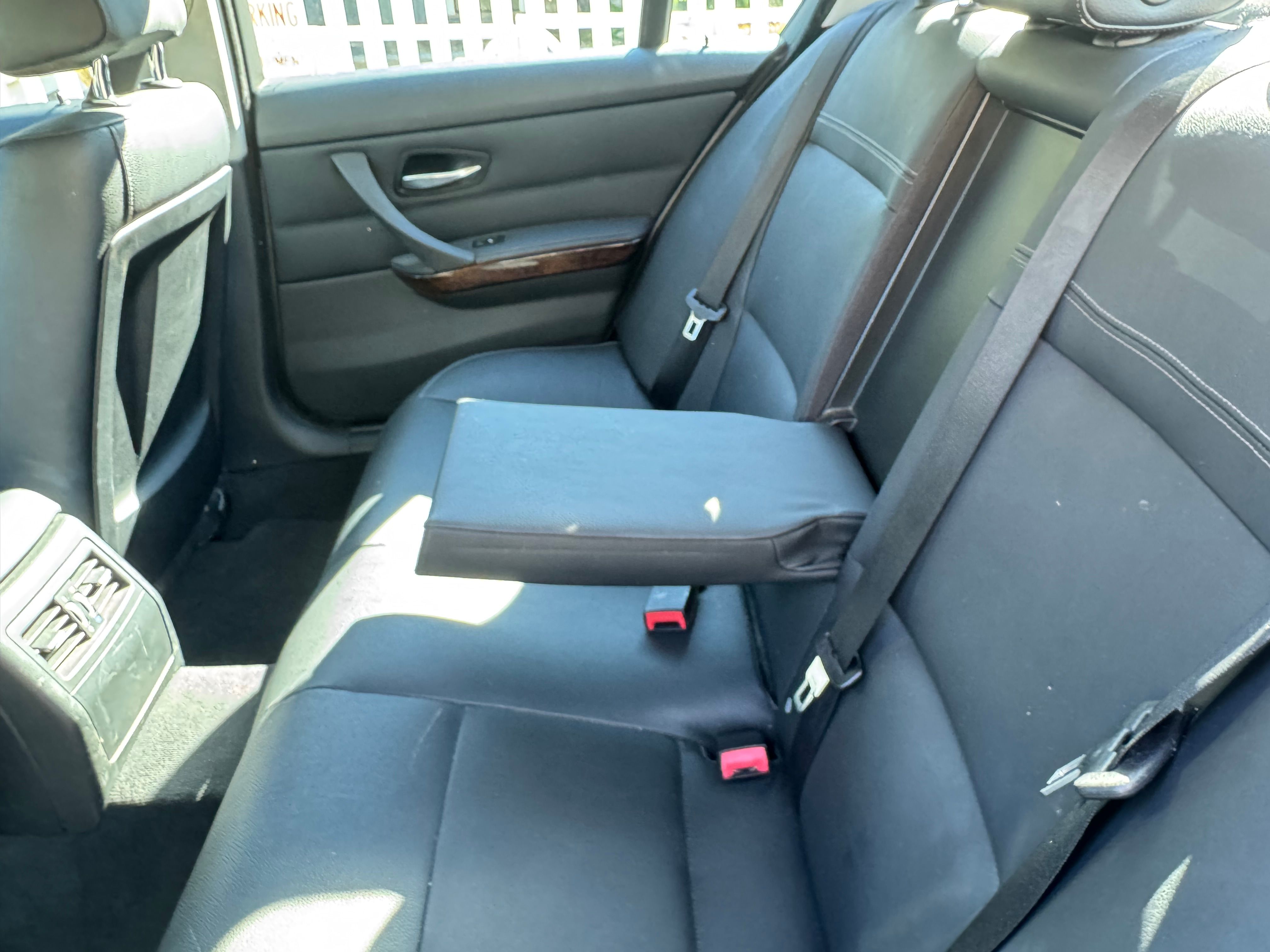 Used 2010 BMW 328i Sedan RWD image 13