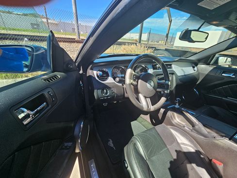 Used 2012 Ford Mustang GT Premium w/ Brembo Brake Pkg image 9